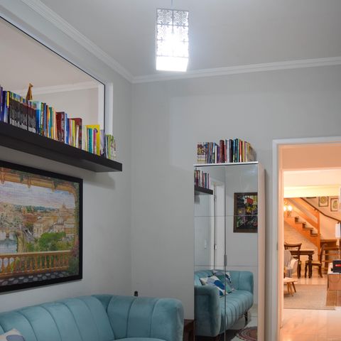 Casa à venda com 252m², 4 quartos e 3 vagas Casa à venda com 252m², 4 quartos e 3 vagasSala de TV