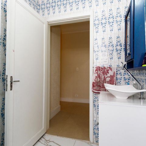 Casa à venda com 280m², 4 quartos e 2 vagasBanheiro Social 2