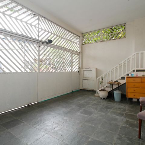 Casa à venda com 280m², 4 quartos e 2 vagasEntrada e Garagem