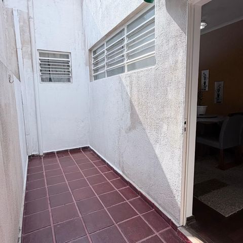 Casa à venda com 242m², 5 quartos e 4 vagas Casa à venda com 242m², 5 quartos e 4 vagasÁrea de Luz