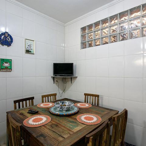 Casa à venda com 160m², 3 quartos e 3 vagas Casa à venda com 160m², 3 quartos e 3 vagasCozinha