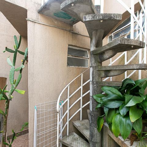 Casa à venda com 160m², 3 quartos e 3 vagas Casa à venda com 160m², 3 quartos e 3 vagasQuintal