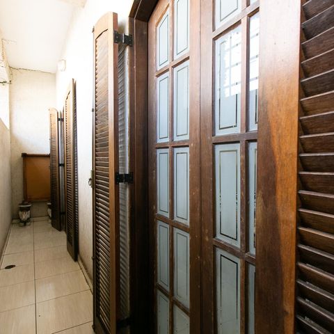 Casa à venda com 160m², 3 quartos e 3 vagas Casa à venda com 160m², 3 quartos e 3 vagasÁrea Externa