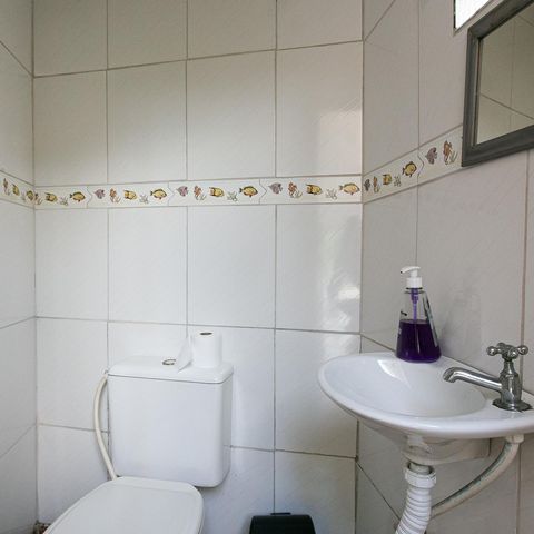Casa à venda com 160m², 3 quartos e 3 vagas Casa à venda com 160m², 3 quartos e 3 vagasBanheiro de Serviço