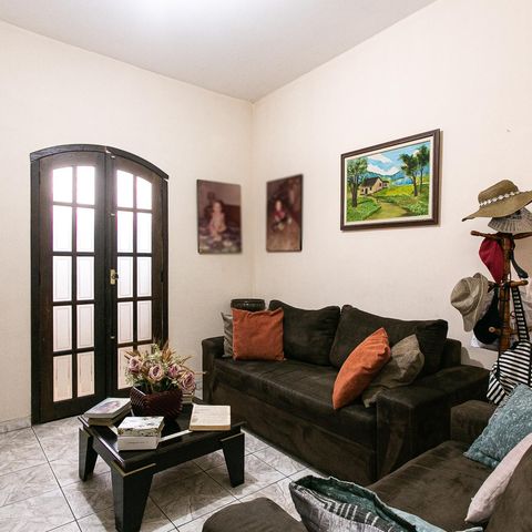 Casa à venda com 160m², 3 quartos e 3 vagas Casa à venda com 160m², 3 quartos e 3 vagasQuarto 2