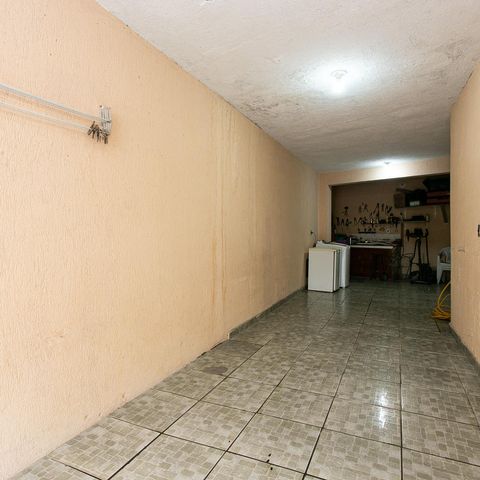 Casa à venda com 160m², 3 quartos e 3 vagas Casa à venda com 160m², 3 quartos e 3 vagasGaragem