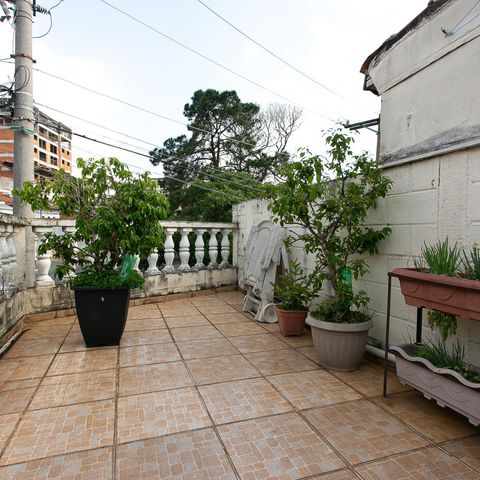 Casa à venda com 160m², 3 quartos e 3 vagas Casa à venda com 160m², 3 quartos e 3 vagasEspaço Gourmet