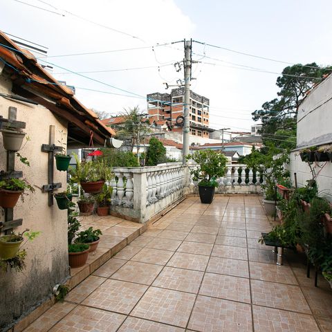 Casa à venda com 160m², 3 quartos e 3 vagas Casa à venda com 160m², 3 quartos e 3 vagasEspaço Gourmet