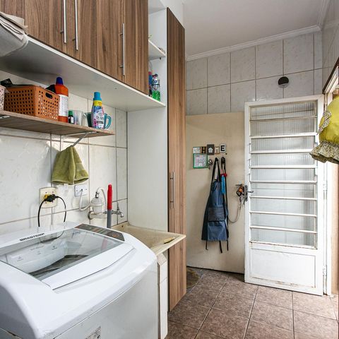 Casa à venda com 160m², 3 quartos e 3 vagas Casa à venda com 160m², 3 quartos e 3 vagasÁrea de Serviço