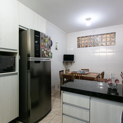 Casa à venda com 160m², 3 quartos e 3 vagas Casa à venda com 160m², 3 quartos e 3 vagasCozinha
