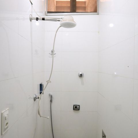 Apartamento à venda com 123m², 5 quartos e 1 vaga Apartamento à venda com 123m², 5 quartos e 1 vagaBanheiro de serviço