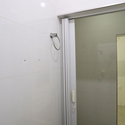 Apartamento à venda com 123m², 5 quartos e 1 vaga Apartamento à venda com 123m², 5 quartos e 1 vagaBanheiro de serviço