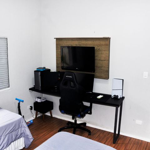 Casa à venda com 231m², 2 quartos e 2 vagas Casa à venda com 231m², 2 quartos e 2 vagasDetalhe - Quarto 02