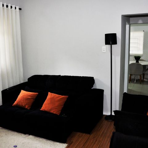 Casa à venda com 231m², 2 quartos e 2 vagas