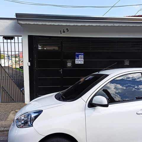 Casa à venda com 231m², 2 quartos e 2 vagas Casa à venda com 231m², 2 quartos e 2 vagasFachada do Imóvel