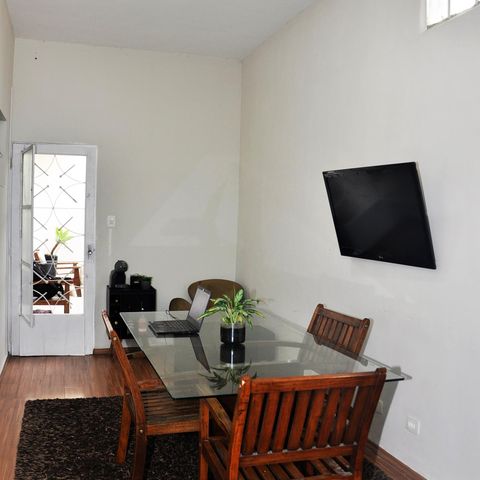Casa à venda com 231m², 2 quartos e 2 vagas Casa à venda com 231m², 2 quartos e 2 vagasDetalhe - Sala de Jantar