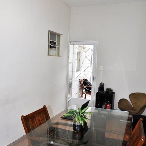 Casa à venda com 231m², 2 quartos e 2 vagas Casa à venda com 231m², 2 quartos e 2 vagasDetalhe - Sala de Jantar