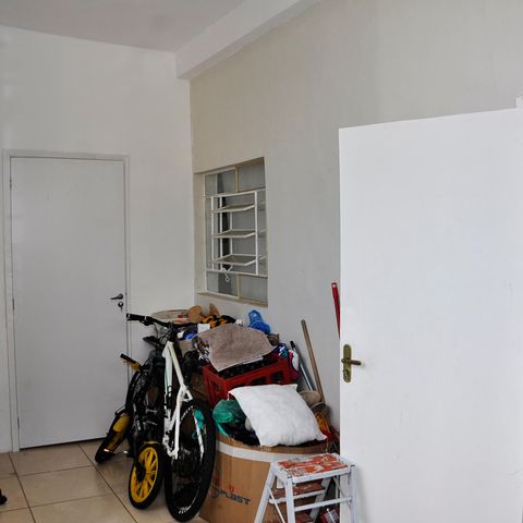 Casa à venda com 231m², 2 quartos e 2 vagas Casa à venda com 231m², 2 quartos e 2 vagasDetalhe - Área de Serviço