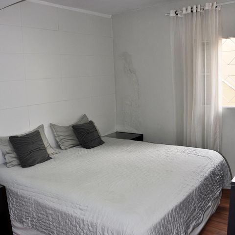 Casa à venda com 231m², 2 quartos e 2 vagas Casa à venda com 231m², 2 quartos e 2 vagasDetalhe - Quarto 01