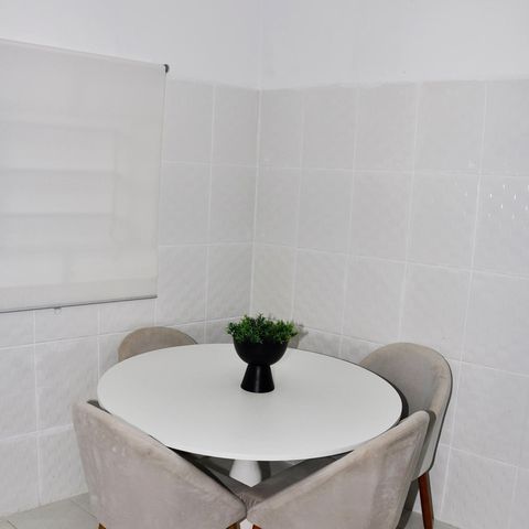 Casa à venda com 231m², 2 quartos e 2 vagas Casa à venda com 231m², 2 quartos e 2 vagasDetalhe - Cozinha