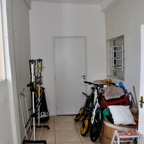 Casa à venda com 231m², 2 quartos e 2 vagas Casa à venda com 231m², 2 quartos e 2 vagasDetalhe - Área de Serviço
