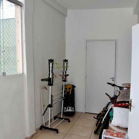 Casa à venda com 231m², 2 quartos e 2 vagas Casa à venda com 231m², 2 quartos e 2 vagasDetalhe - Área de Serviço