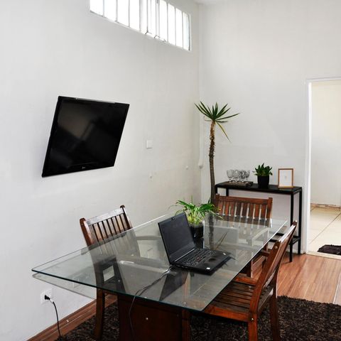 Casa à venda com 231m², 2 quartos e 2 vagas Casa à venda com 231m², 2 quartos e 2 vagasDetalhe - Sala de Jantar