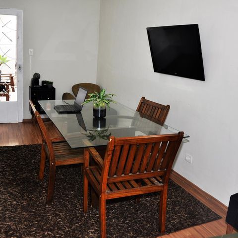 Casa à venda com 231m², 2 quartos e 2 vagas Casa à venda com 231m², 2 quartos e 2 vagasDetalhe - Sala de Jantar