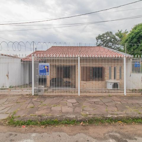 Casa para alugar com 170m², 3 quartos e 4 vagasFachada
