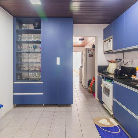 Casa para alugar com 170m², 3 quartos e 4 vagasCozinha e Área de Serviço