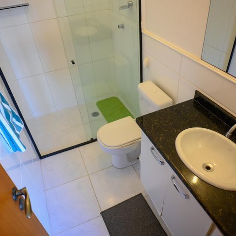Casa à venda com 125m², 2 quartos e 2 vagas Casa à venda com 125m², 2 quartos e 2 vagasBanheiro - Social