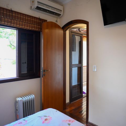 Casa à venda com 125m², 2 quartos e 2 vagas Casa à venda com 125m², 2 quartos e 2 vagasQuarto 2 - Suite