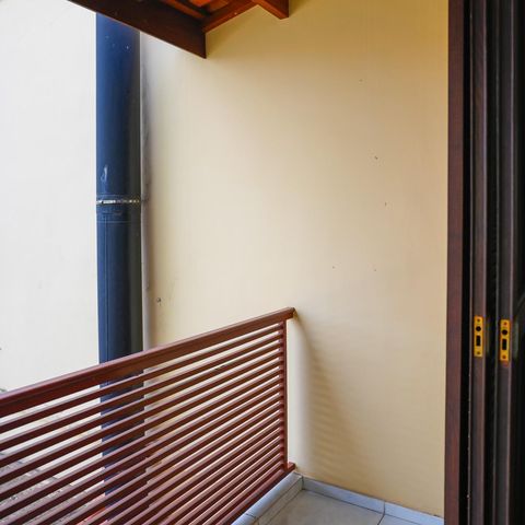 Casa à venda com 125m², 2 quartos e 2 vagas Casa à venda com 125m², 2 quartos e 2 vagasVaranda
