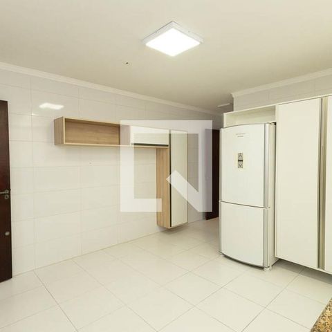 Casa à venda com 120m², 4 quartos e 2 vagas