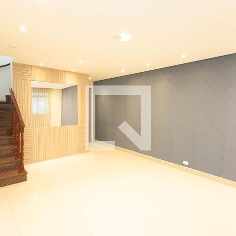 Casa à venda com 120m², 4 quartos e 2 vagas