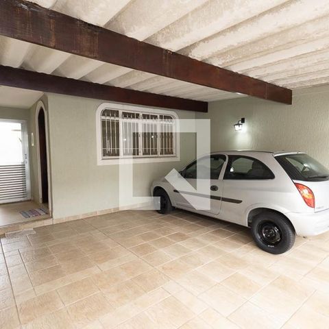 Casa à venda com 120m², 4 quartos e 2 vagas