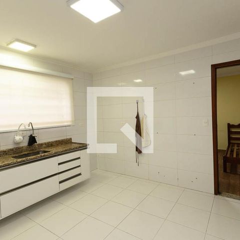 Casa à venda com 120m², 4 quartos e 2 vagas