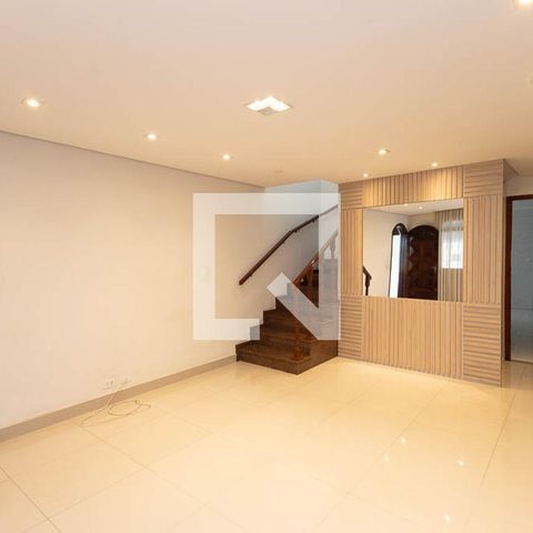 Casa à venda com 120m², 4 quartos e 2 vagas