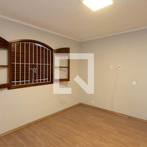 Casa à venda com 120m², 4 quartos e 2 vagas