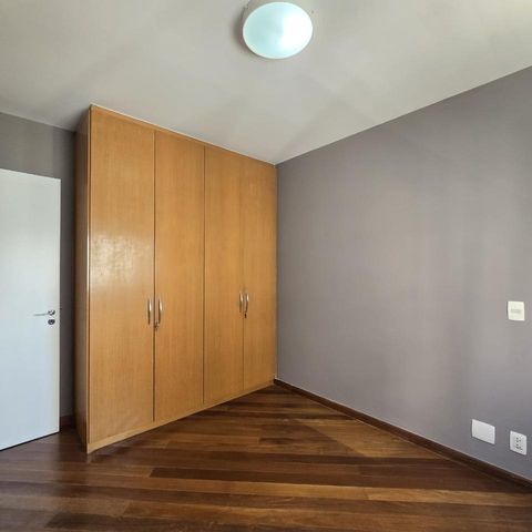 Apartamento à venda com 213m², 4 quartos e 4 vagas
