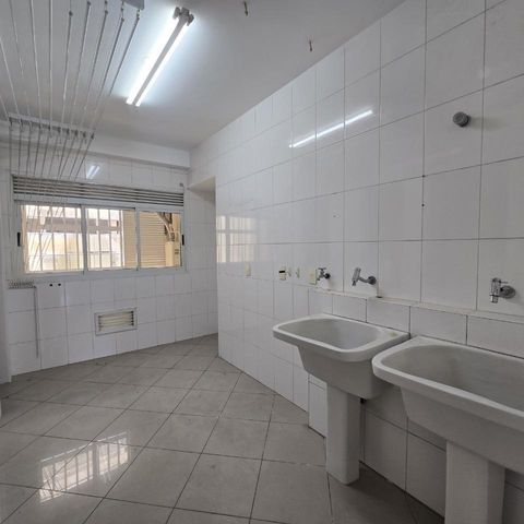 Apartamento à venda com 213m², 4 quartos e 4 vagas