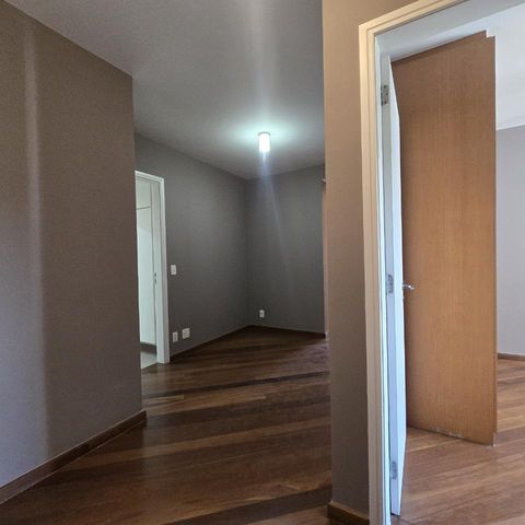 Apartamento à venda com 213m², 4 quartos e 4 vagas