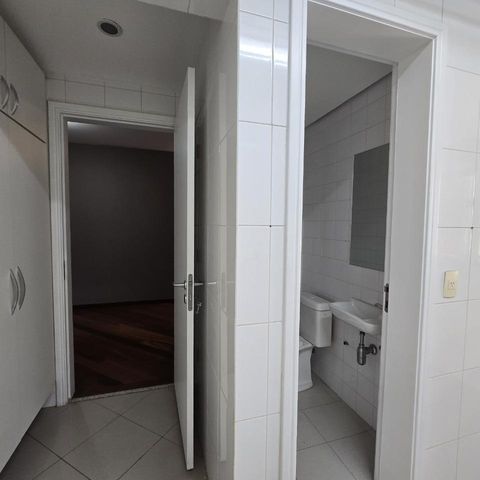 Apartamento à venda com 213m², 4 quartos e 4 vagas