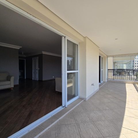 Apartamento à venda com 213m², 4 quartos e 4 vagas