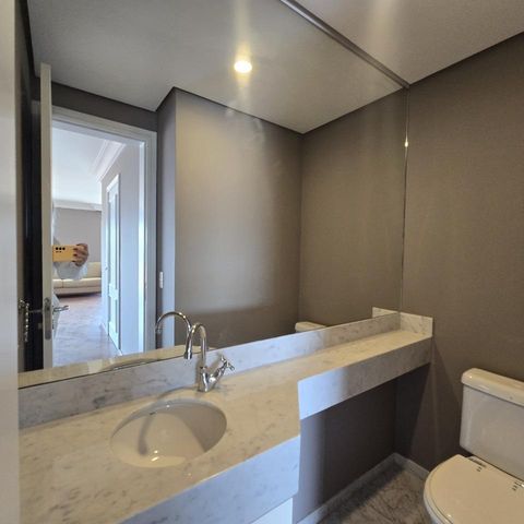 Apartamento à venda com 213m², 4 quartos e 4 vagas