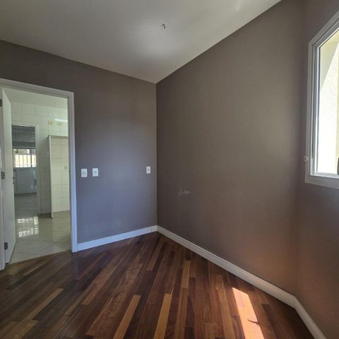 Apartamento à venda com 213m², 4 quartos e 4 vagas