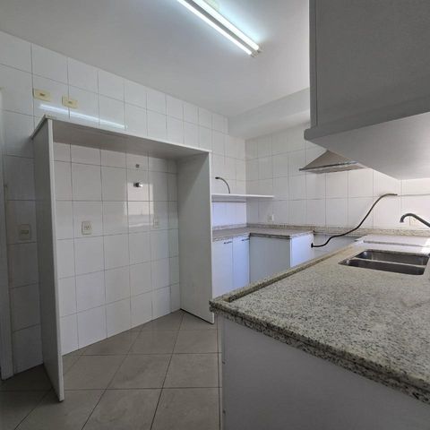 Apartamento à venda com 213m², 4 quartos e 4 vagas