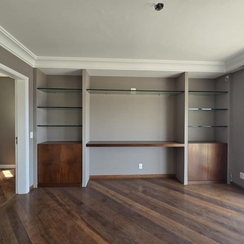 Apartamento à venda com 213m², 4 quartos e 4 vagas