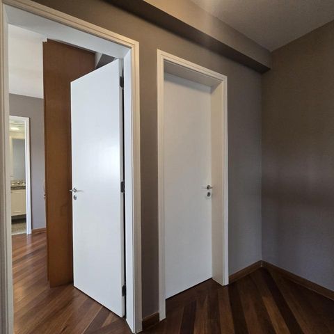 Apartamento à venda com 213m², 4 quartos e 4 vagas