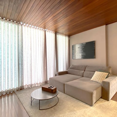 Casa de condomínio à venda com 348m², 4 quartos e 4 vagasSala de Estar